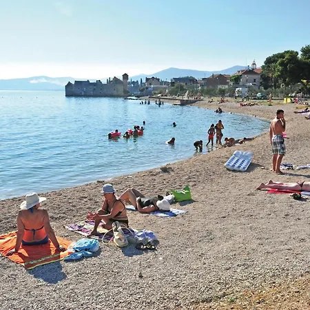 Cozy In With Wifi بيت للعطل